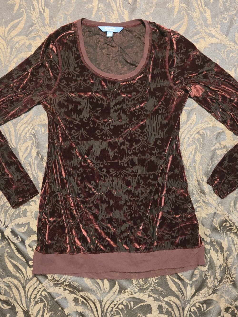 Simply Vera Vera Wang Whimsigoth Maroon Velvet Burnout Mesh Top Medium